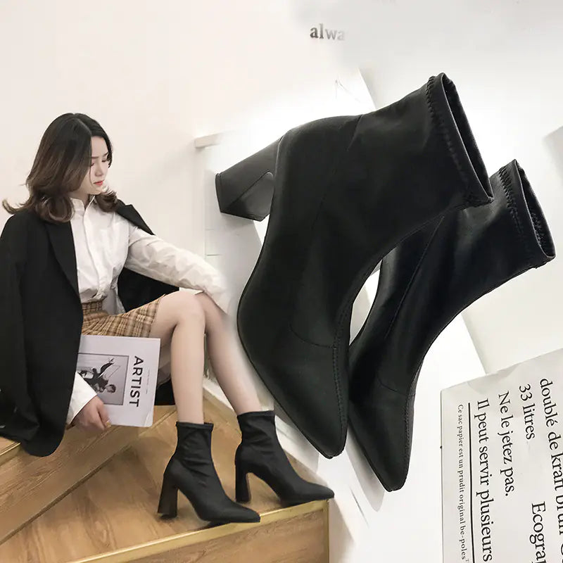 Women's Versatile Black Pointed Ankle Boots with Chunky Heel