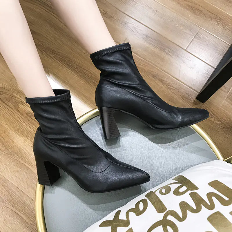 Women's Versatile Black Pointed Ankle Boots with Chunky Heel